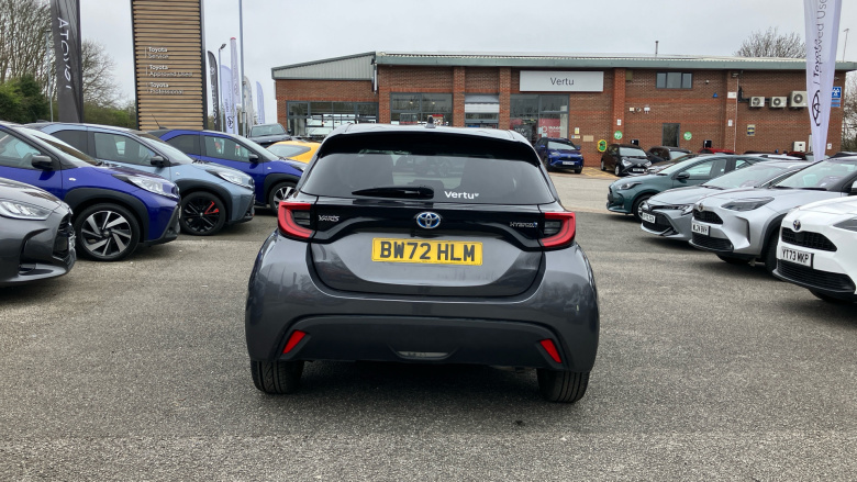 Toyota Yaris 1.5 Hybrid Design 5dr CVT Hybrid Hatchback